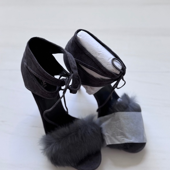Michael Kors Grey Ankle Strap Sandals - Picture 1 of 4